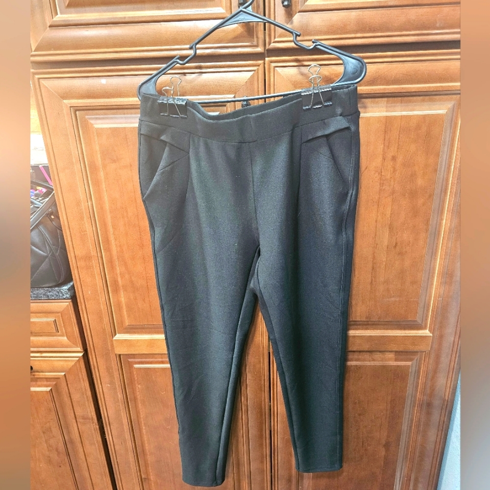 Boutique Black Pull On Skinny Dress Pants #96